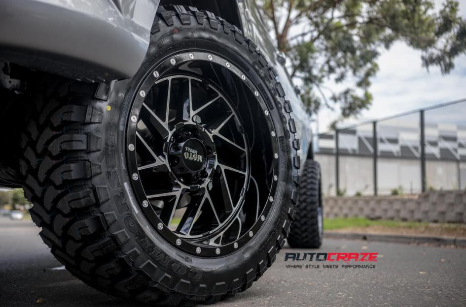 MAZDA BT 50 MO985 GLOSS BLACK MACHINED